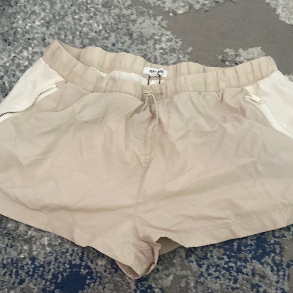 Kids beige shorts